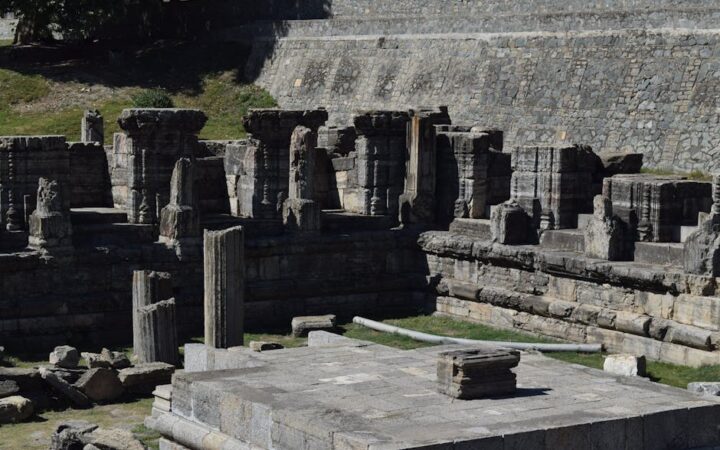 Top 15 Historical Sites to Visit Before They’re Gone